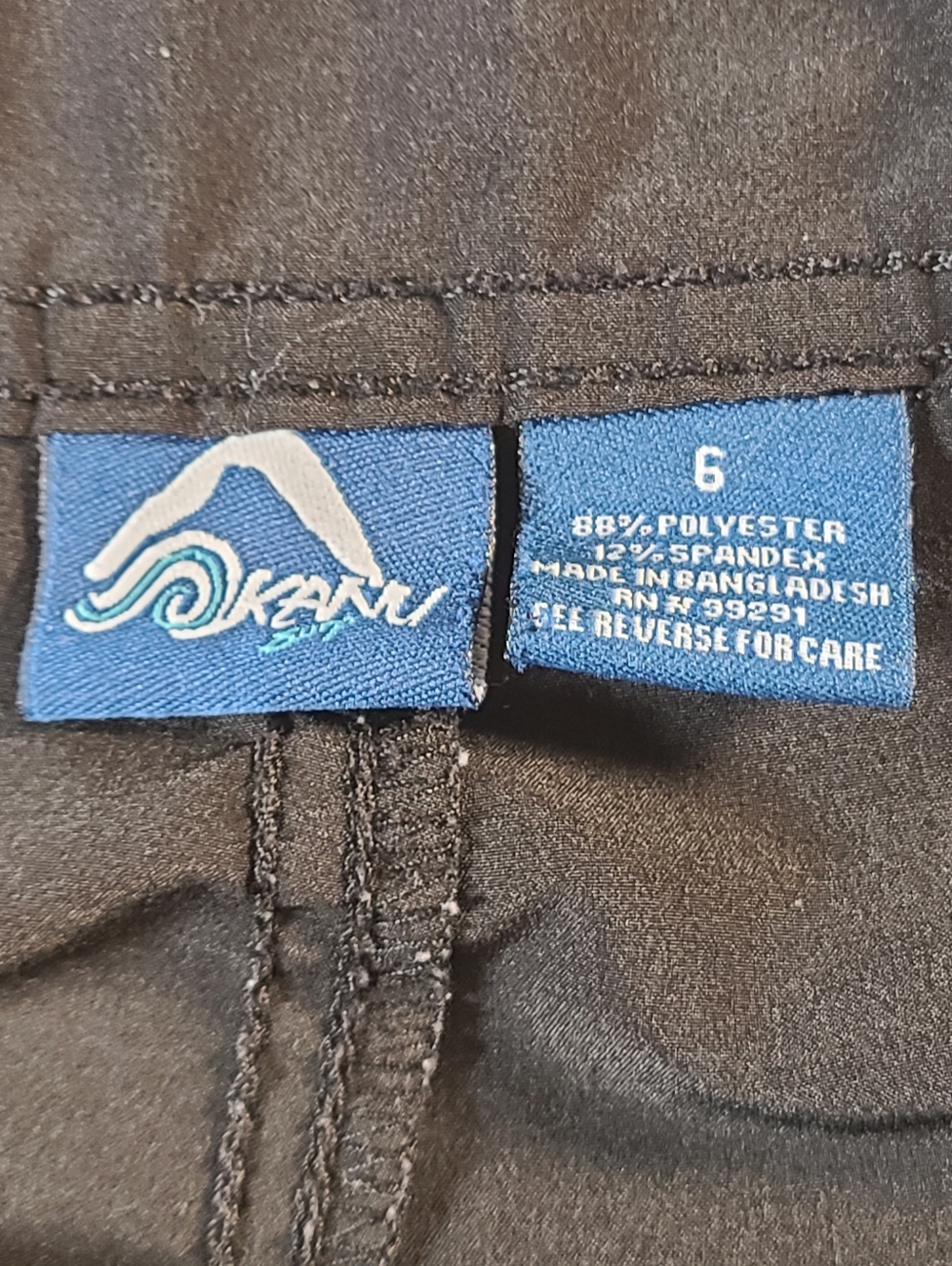 Okami Surf Black Women's Swim  Shorts Size 6 EUC Side Pockets Front Tie - Picture 9 of 10